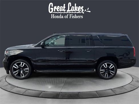 Used 2018 Chevrolet Suburban Premier image 2