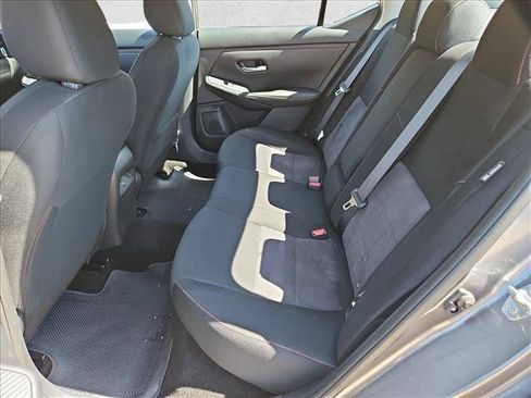Used 2025 Nissan Sentra SR FWD image 17