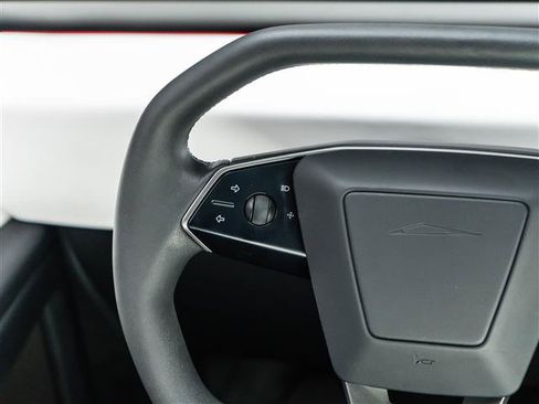 Used 2024 Tesla Cybertruck AWD Crew Cab image 21