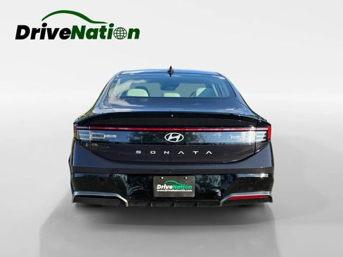 Used 2025 Hyundai Sonata SEL FWD image 6