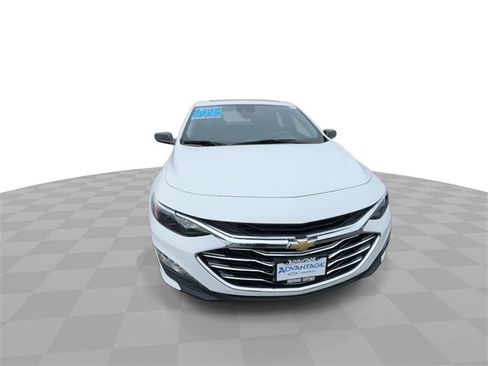 Certified 2024 Chevrolet Malibu LT image 3