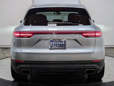 Used 2023 Porsche Cayenne Platinum Edition image 8