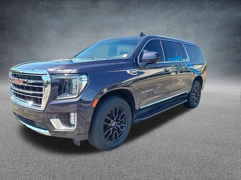 Used 2023 GMC Yukon XL SLT AWD/4WD image 2