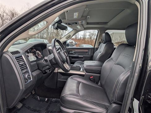 Used 2017 RAM 2500 Laramie w/ Convenience Group image 15