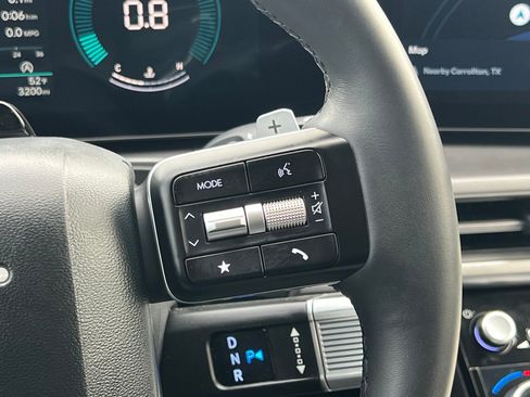 Used 2025 Hyundai Santa Fe XRT image 33