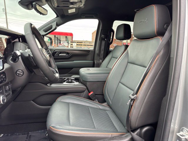 Certified 2025 GMC Yukon AT4 w/ Technology Package AWD/4WD image 10
