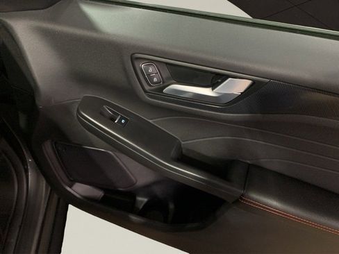 Used 2023 Ford Explorer Limited w/ Equipment Group 301A image 22