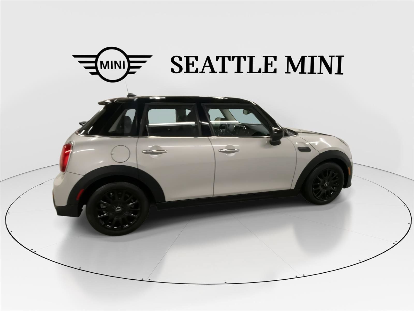 Used 2023 MINI Cooper 4-Door Hardtop FWD image 12