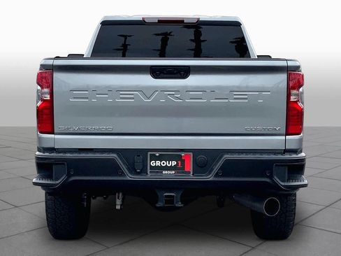 Used 2025 Chevrolet Silverado 2500 Custom w/ Custom Value Package AWD/4WD image 4