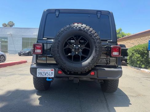 Used 2024 Jeep Wrangler Unlimited AWD/4WD image 13