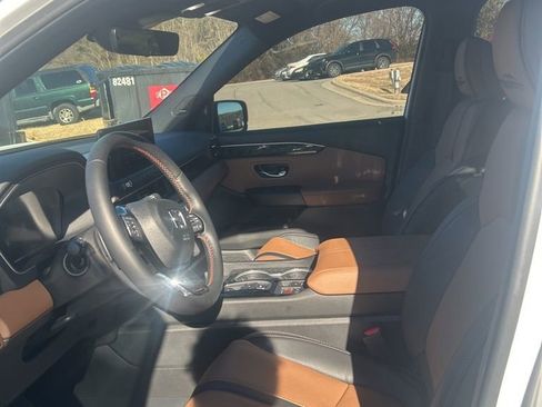 Certified 2026 Honda Passport TrailSport Elite image 15