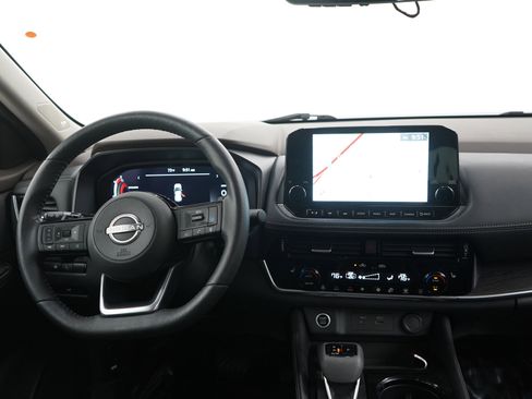 Used 2022 Nissan Rogue Platinum w/ Head-Up Display Package image 13