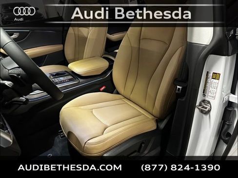 New 2025 Audi Q8 Premium Plus image 21