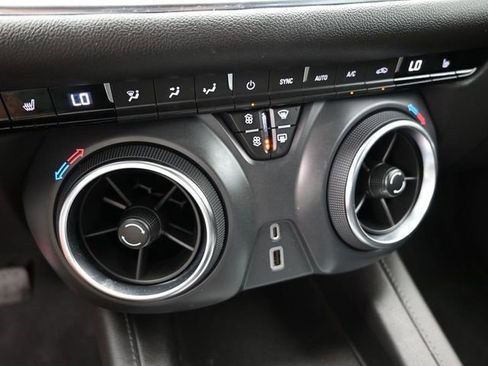 Used 2022 Chevrolet Blazer LT image 33