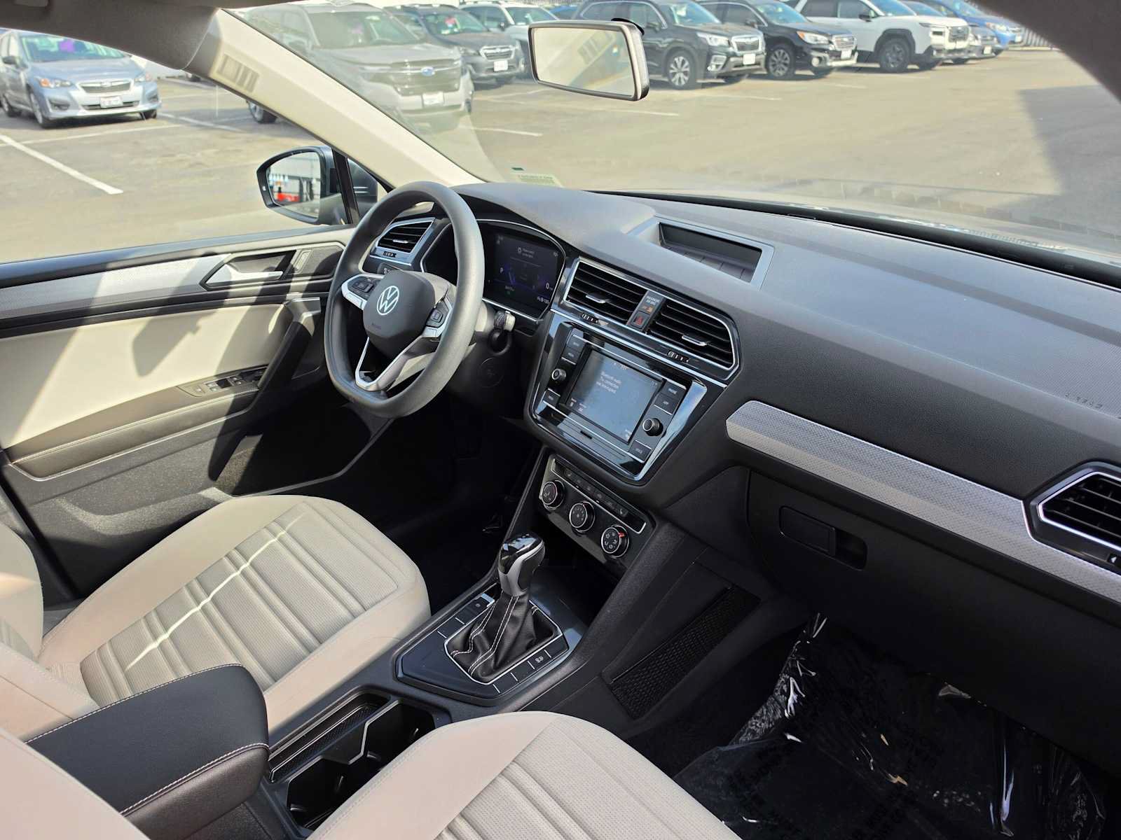 Used 2022 Volkswagen Tiguan S FWD image 11