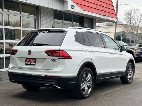 Used 2021 Volkswagen Tiguan SEL image 3