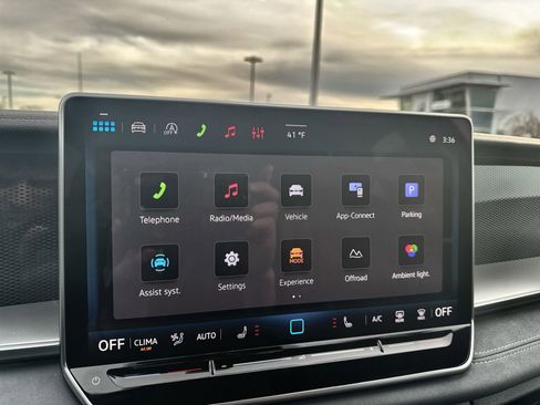 New 2026 Volkswagen Tiguan SE R-Line image 14