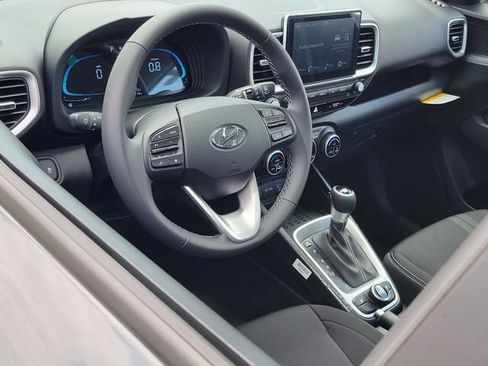 New 2026 Hyundai Venue SEL FWD image 5