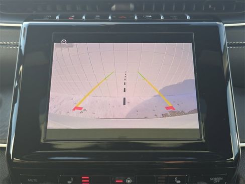 Used 2025 Jeep Grand Cherokee L Altitude image 15