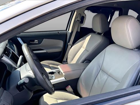 Used 2013 Ford Edge SEL FWD image 8