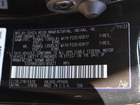 Used 2024 Toyota Sienna XLE image 45