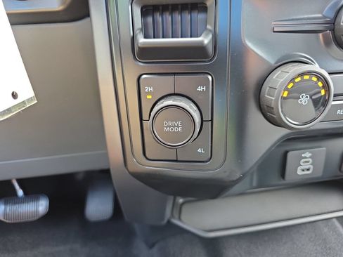 Used 2025 Ford F150 XLT AWD/4WD image 27