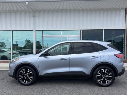 Used 2022 Ford Escape SE w/ SE Sport Appearance Package