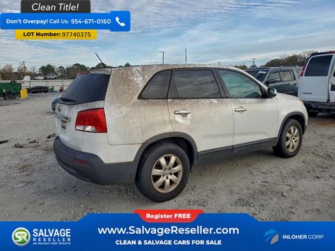 Used 2012 Kia Sorento LX w/ Third Row Pkg image 4