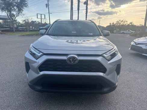Used 2025 Toyota RAV4 XLE w/ Convenience Package image 10