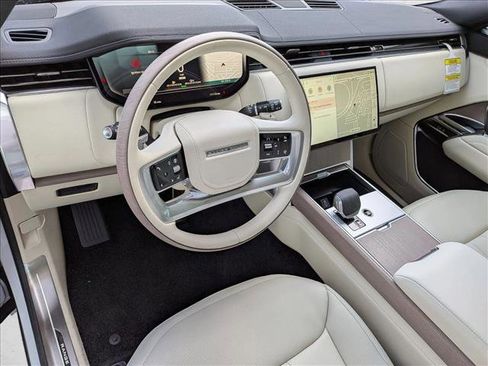 New 2026 Land Rover Range Rover SE AWD/4WD image 3