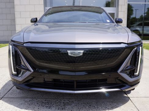 Used 2024 Cadillac Lyriq Sport AWD/4WD image 14