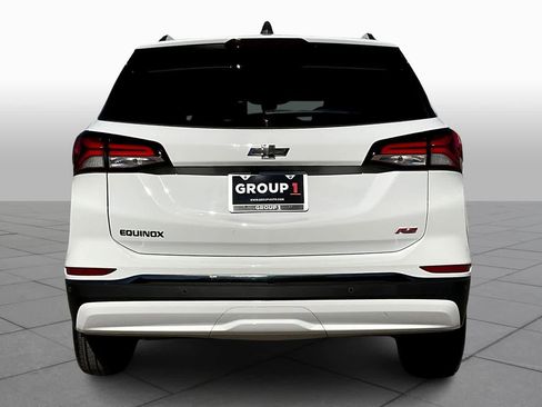 Used 2023 Chevrolet Equinox RS image 4