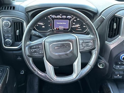 Used 2022 GMC Sierra 2500 Denali AWD/4WD image 18