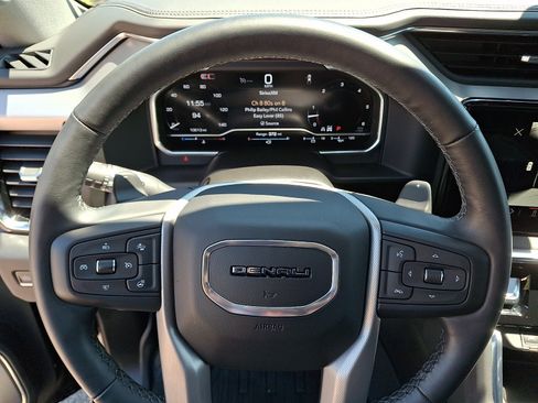 Used 2024 GMC Sierra 1500 Denali w/ Denali Reserve Package AWD/4WD image 21