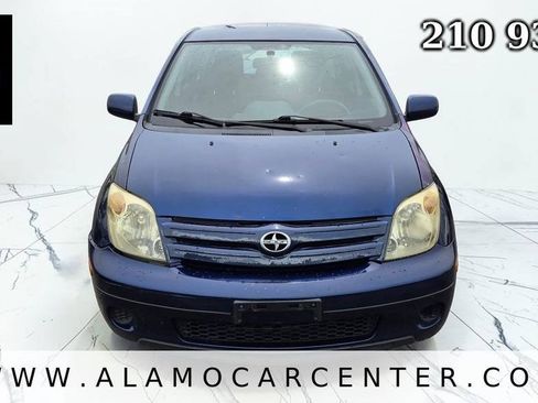 Used 2005 Scion xA FWD image 8