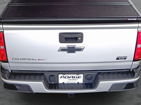 Used 2020 Chevrolet Colorado Z71 image 12