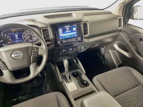 Used 2024 Nissan Frontier SV w/ SV Convenience Package RWD image 23