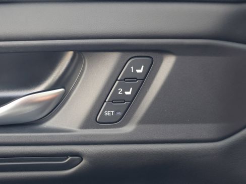 Used 2025 Honda Accord Touring image 13