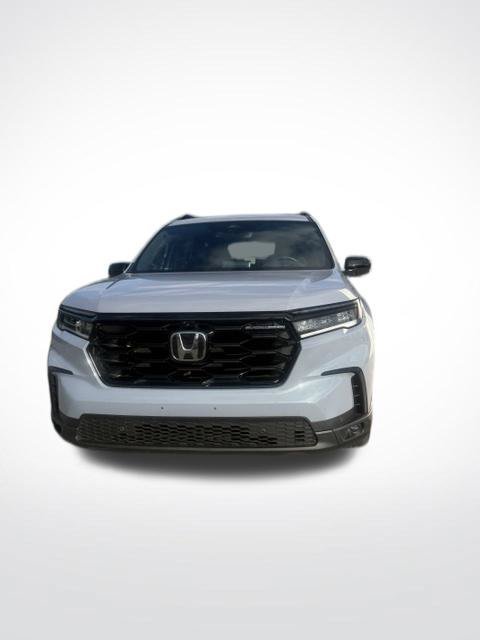 Used 2025 Honda Pilot Black Edition image 5