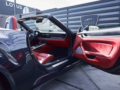 Used 2021 Porsche 911 Turbo S image 24