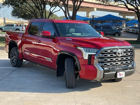 Used 2025 Toyota Tundra Platinum image 4