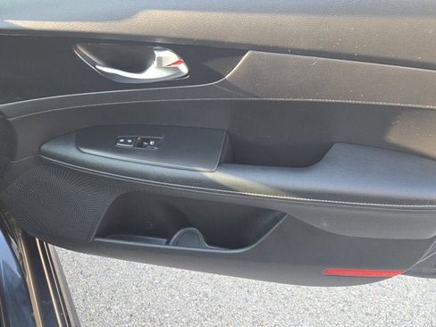 Used 2022 Kia Forte GT-Line w/ GT-Line Technology Package image 4