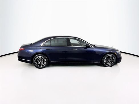 Used 2022 Mercedes-Benz S 500 4MATIC image 11