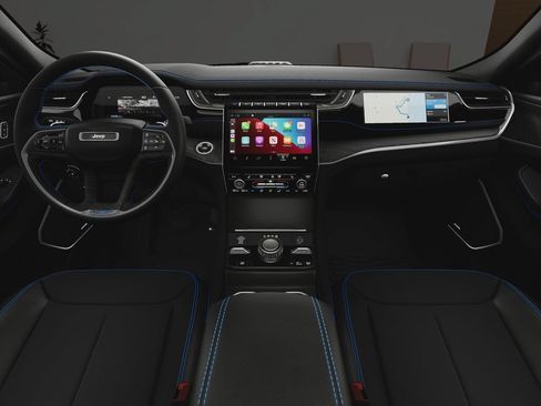 New 2024 Jeep Grand Cherokee Trailhawk w/ Advanced Protech Group II AWD/4WD image 18