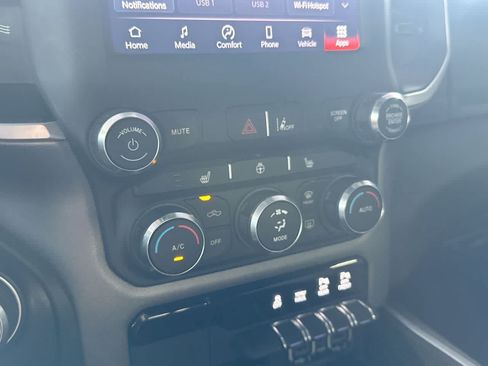 Used 2022 RAM 1500 Big Horn AWD/4WD image 20