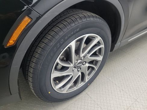 Used 2022 Lincoln Corsair AWD w/ Equipment Group 101A image 31