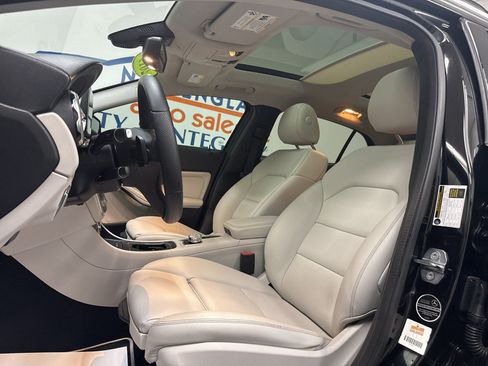 Used 2019 Mercedes-Benz GLA 250 4MATIC image 7