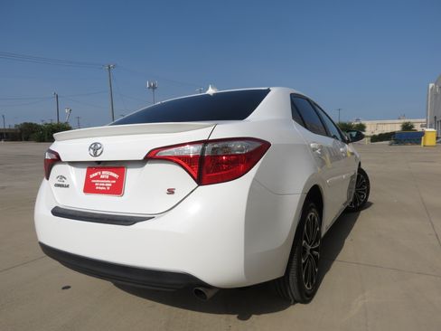 Used 2016 Toyota Corolla S w/ Body Protection Package #1 FWD image 4
