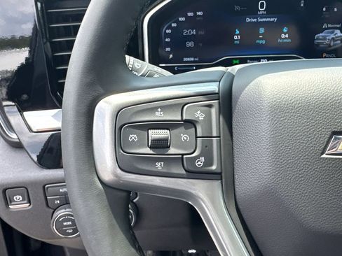Used 2024 Chevrolet Silverado 1500 LT AWD/4WD image 26