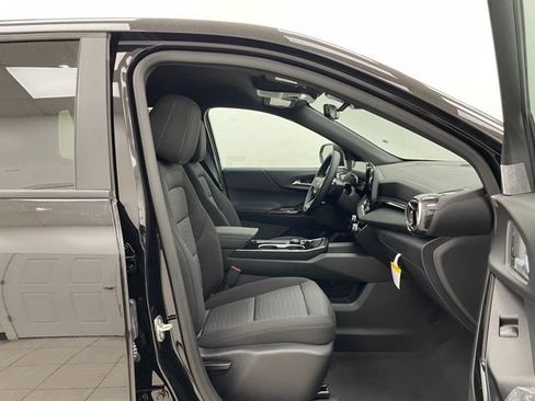 New 2026 Chevrolet Equinox LT w/ Safety and Technology Package AWD/4WD image 11